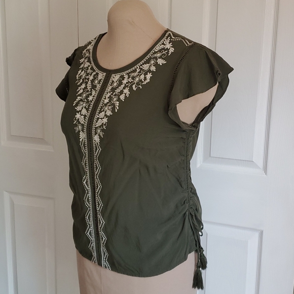 Olive green rayon embroidered Time and Tru blouse - Picture 5 of 6